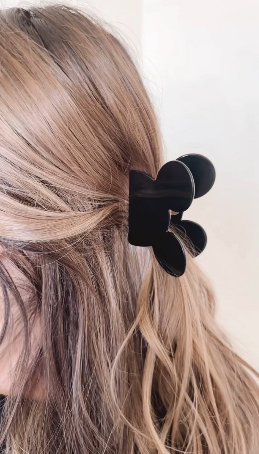 Enchanted Black Clip